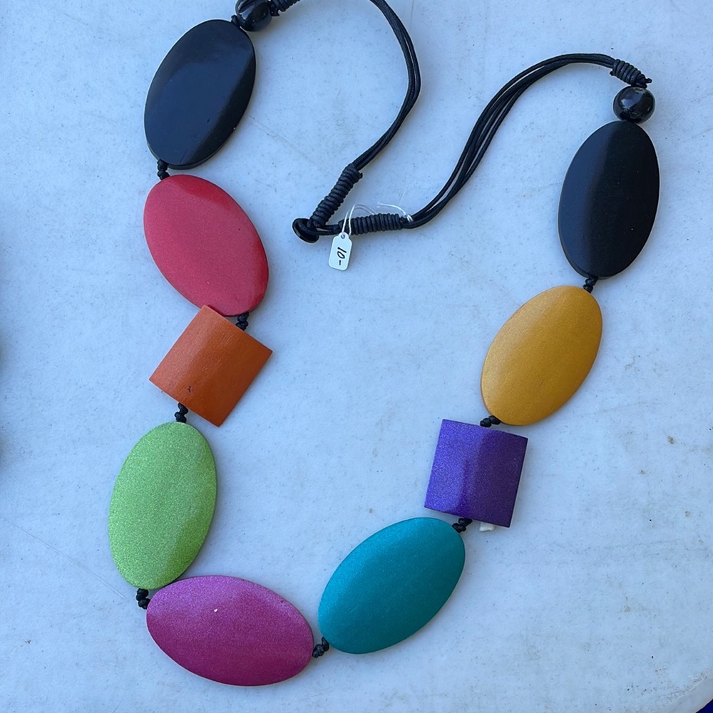 Shaped multicolor Necklace